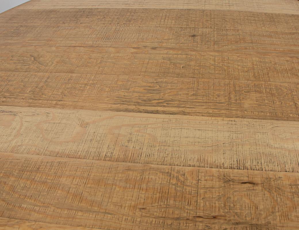 Marquez 60" Round Table