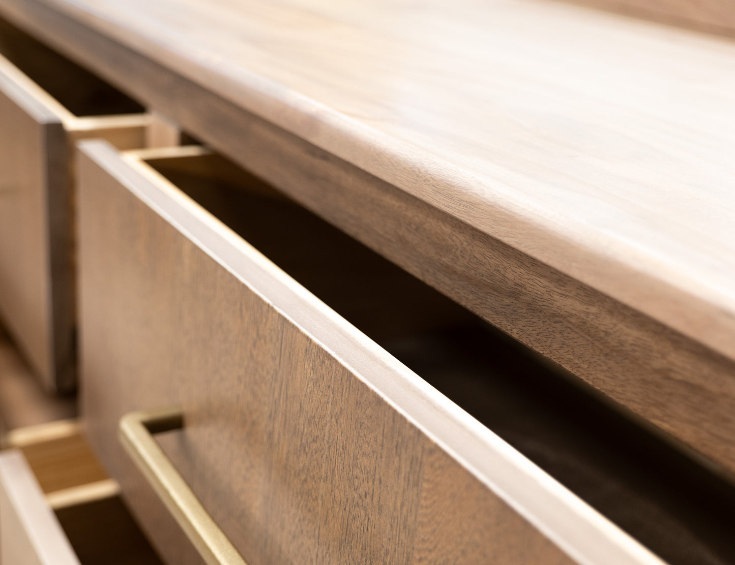 Plateau II 6 Drawer Dresser