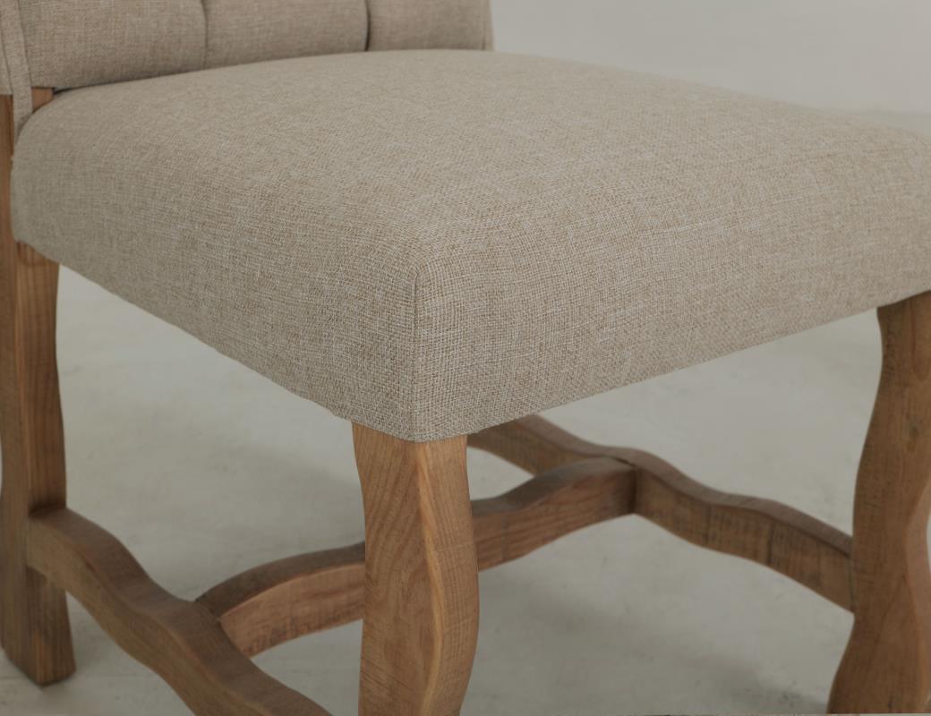 Tufted Backrest Upholstered Chair