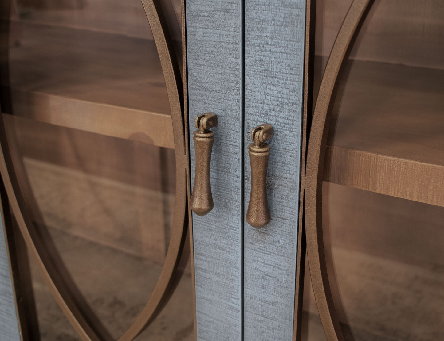 Swordfish 4 Door Console