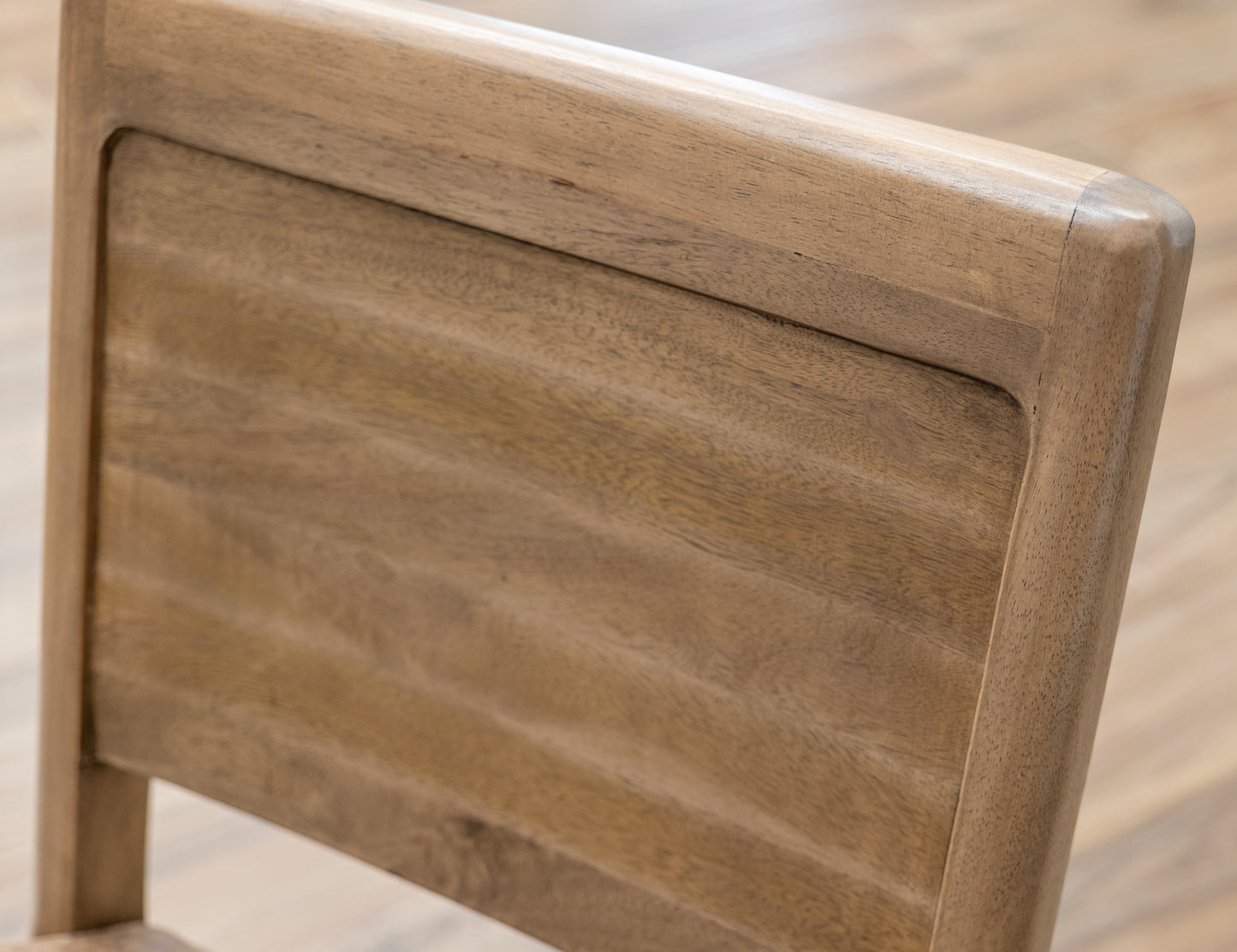 Plateau Dining Chair