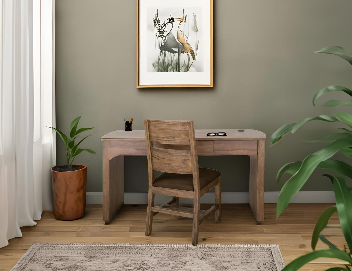 Plateau 3 Drawer Desk