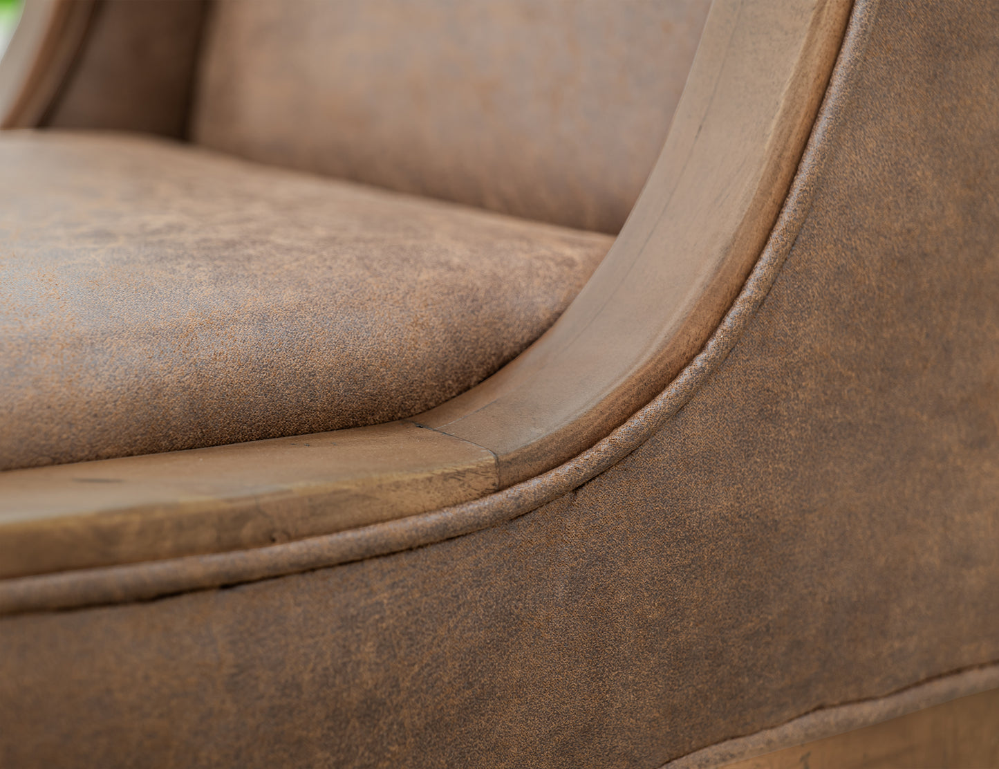 Plateau Faux Leather Chair
