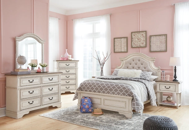 Kaylin Full Upholstered Bed