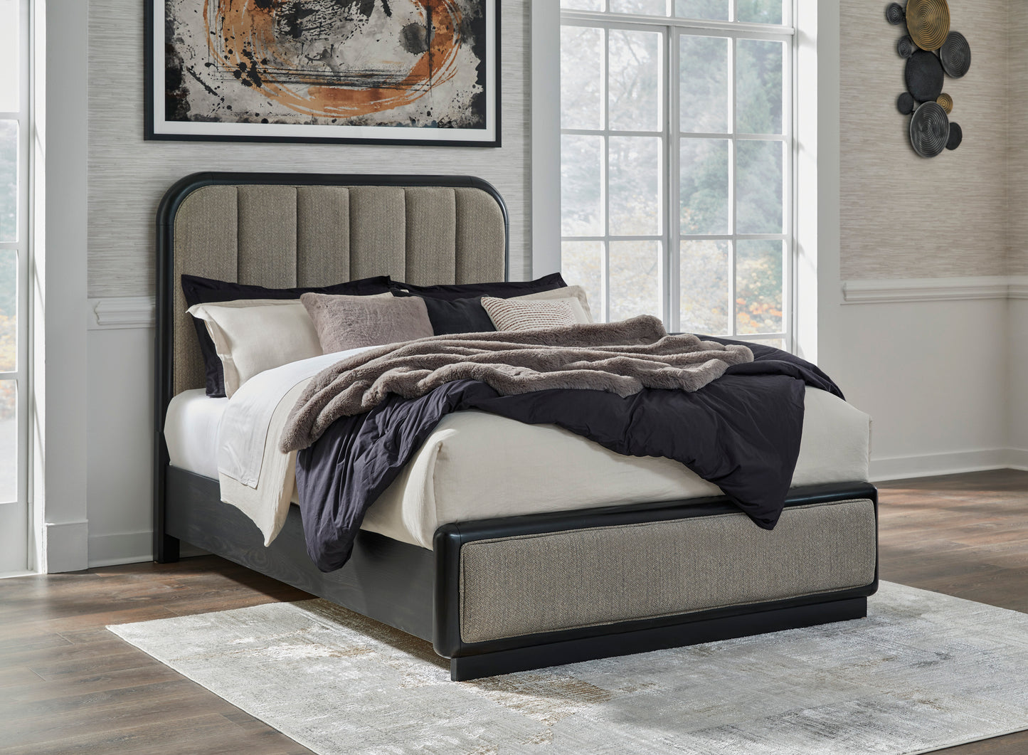 Briarstone Queen Upholstered Bed