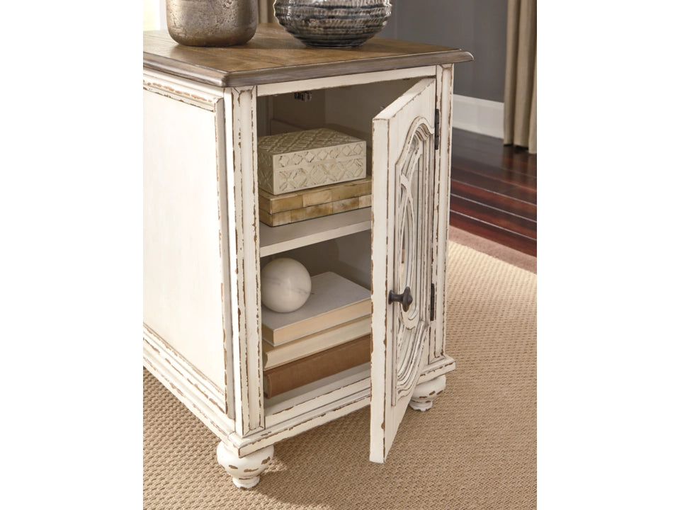 Kaylin Chairside End Table